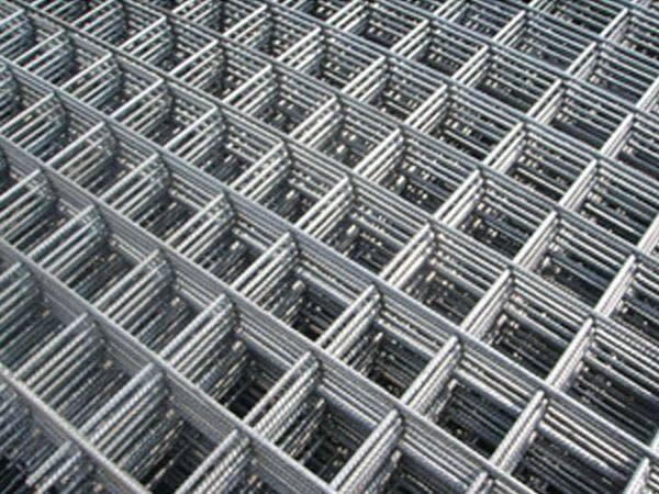 Reinforcement mesh welded from ribbed bar